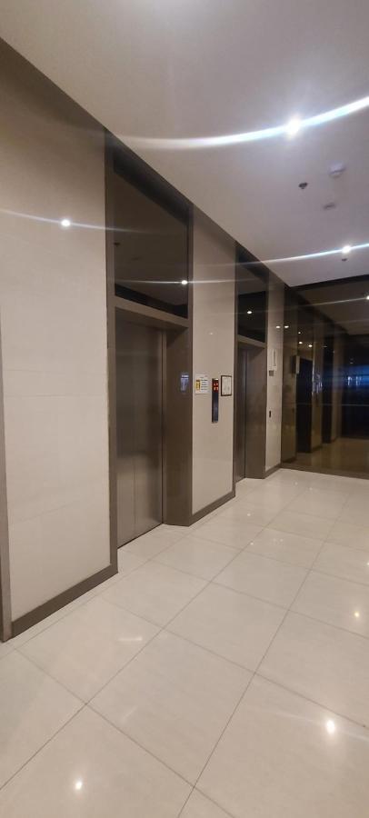 Avida Tower Free Airport Pick Up For 3 Nights Stay Or More Davao Zewnętrze zdjęcie